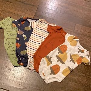 Carters baby 12m 5-piece bundle short sleeve onesies fall nwot
